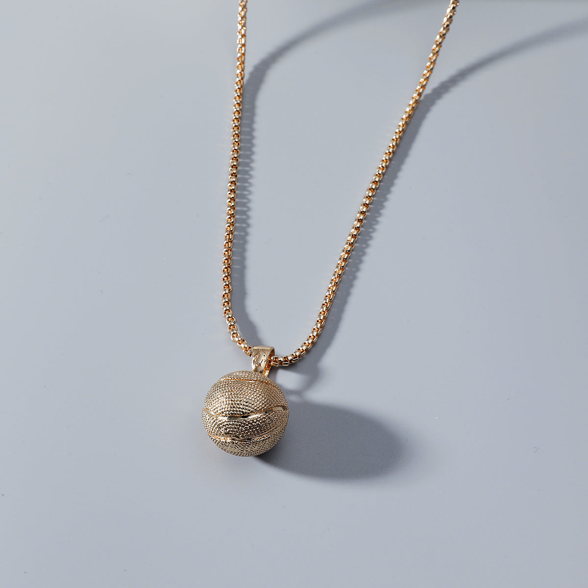 Basketball pendant men's European, American stainless steel necklace cross-border e-commerce popular jewelry sports pendant jewelry factory wholesale