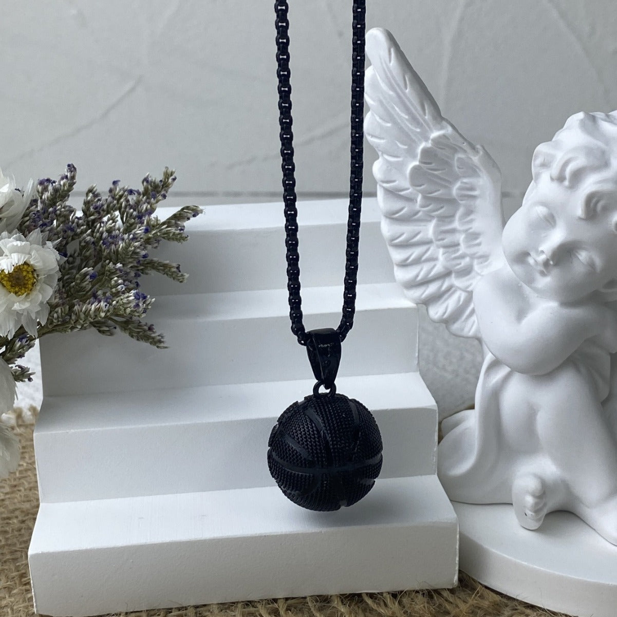 Basketball pendant men's European, American stainless steel necklace cross-border e-commerce popular jewelry sports pendant jewelry factory wholesale