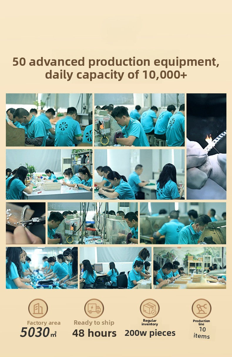 World Cup football 18K platinum necklace women's small gold ball pendant commemorative gift collarbone chain versatile jewelry Guochao